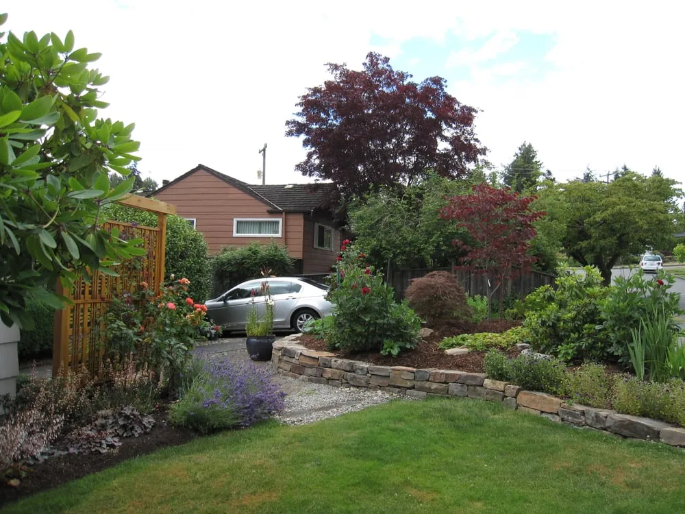 Affordable landscaping services experts serving Seattle, WA - Gardener's Choice Landscaping