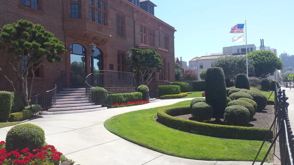 Expert residential landscaping experts serving Richmond, CA - Gardeners Guild