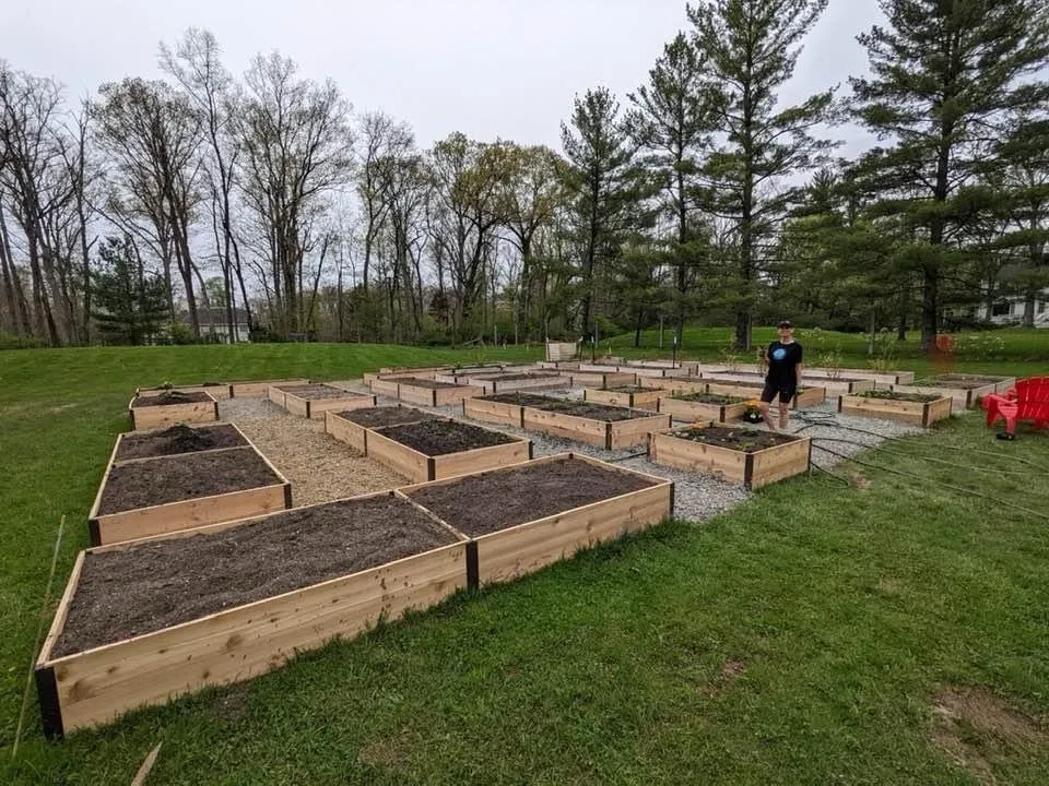 Local lawn care service near you in Burlington, VT by Gardener's Supply Company