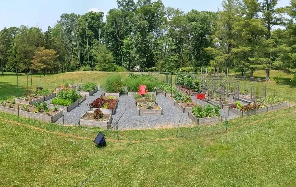 Local outdoor landscaping for homes across Burlington, VT - Gardener's Supply Company