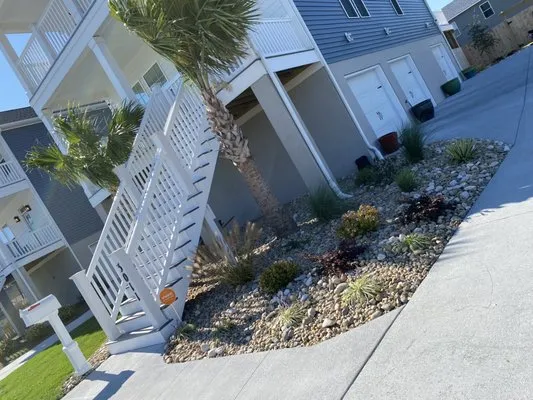 Gardenia landscaping Logo