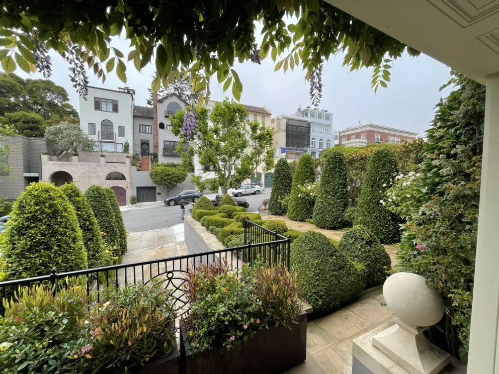 Professional lawn mowing service in San Francisco, CA - Gardenias Landscape