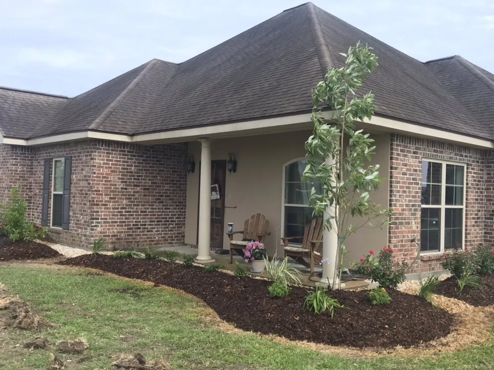 Affordable landscaping services in New Iberia, LA by Gardening By Zac