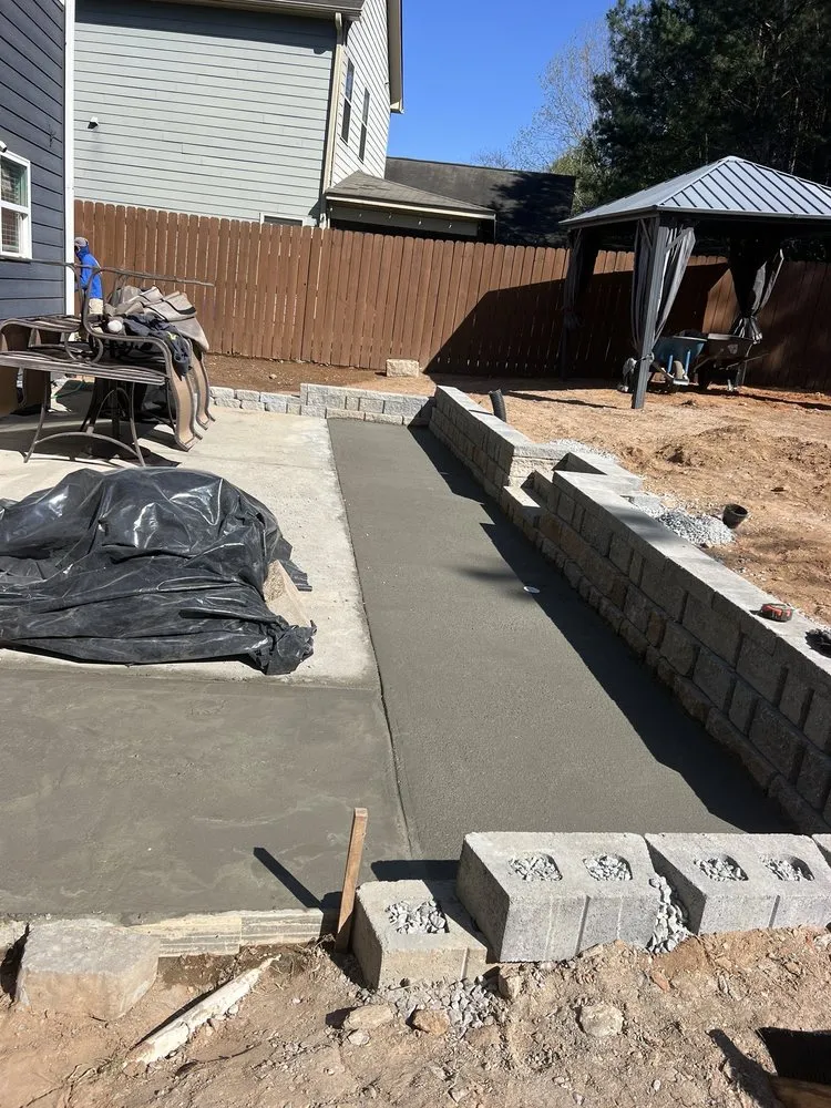 Trusted yard cleanup service experts serving Peachtree Corners, GA - Gardening in Victory