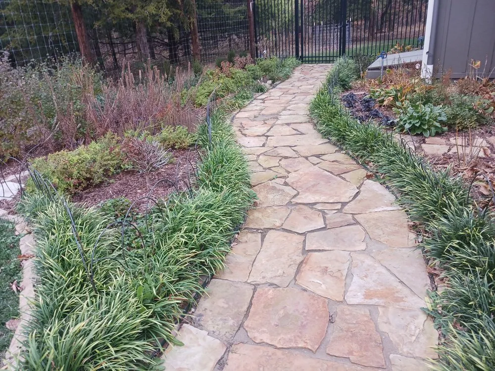 Affordable landscaping services experts serving Lawrence, KS - Gardening Made Easy