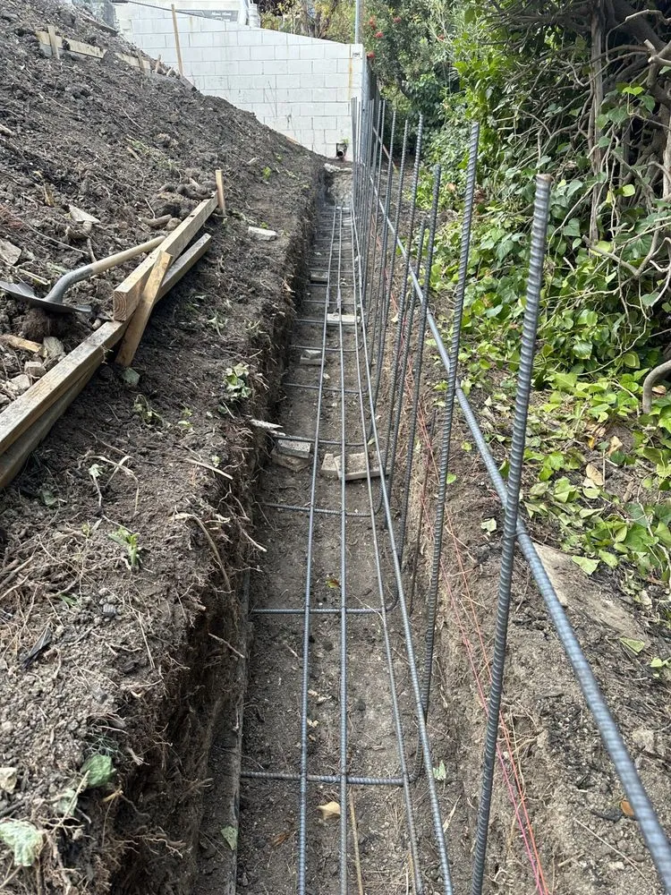 Reliable outdoor landscaping experts serving Los Angeles, CA - Gardening Service