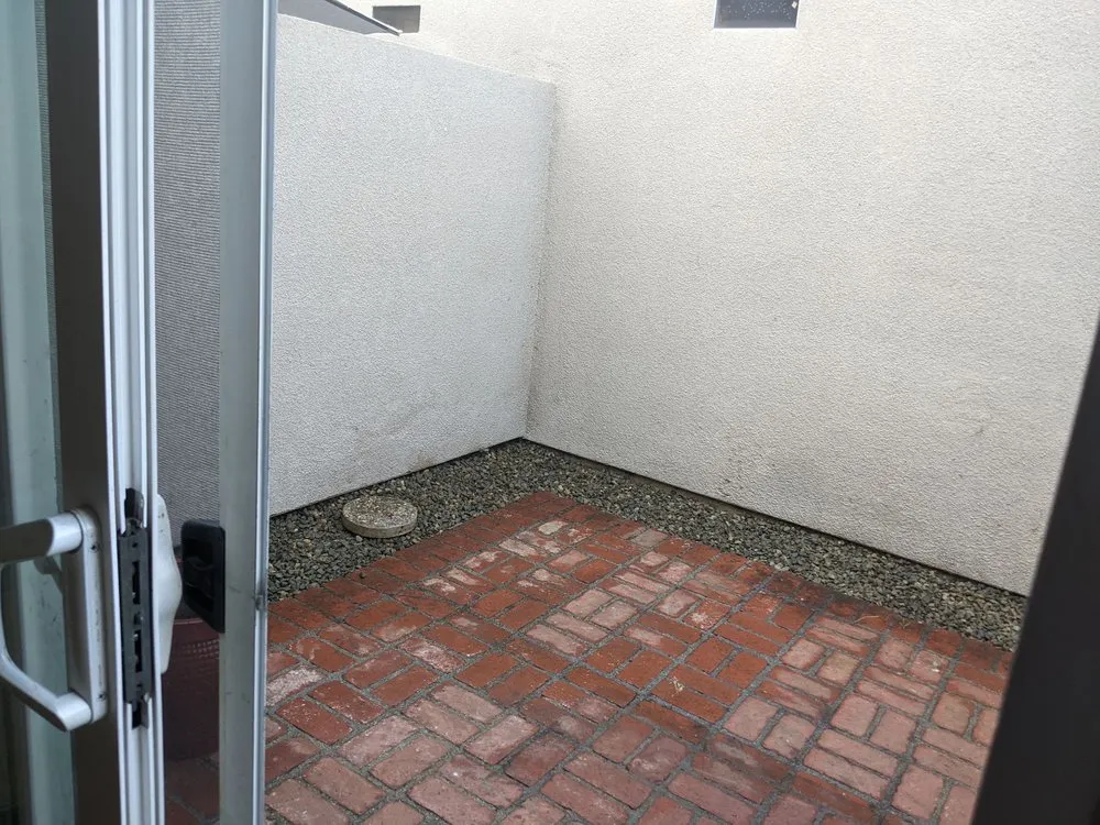 Professional residential landscaping in Los Angeles, CA by Gardening Service