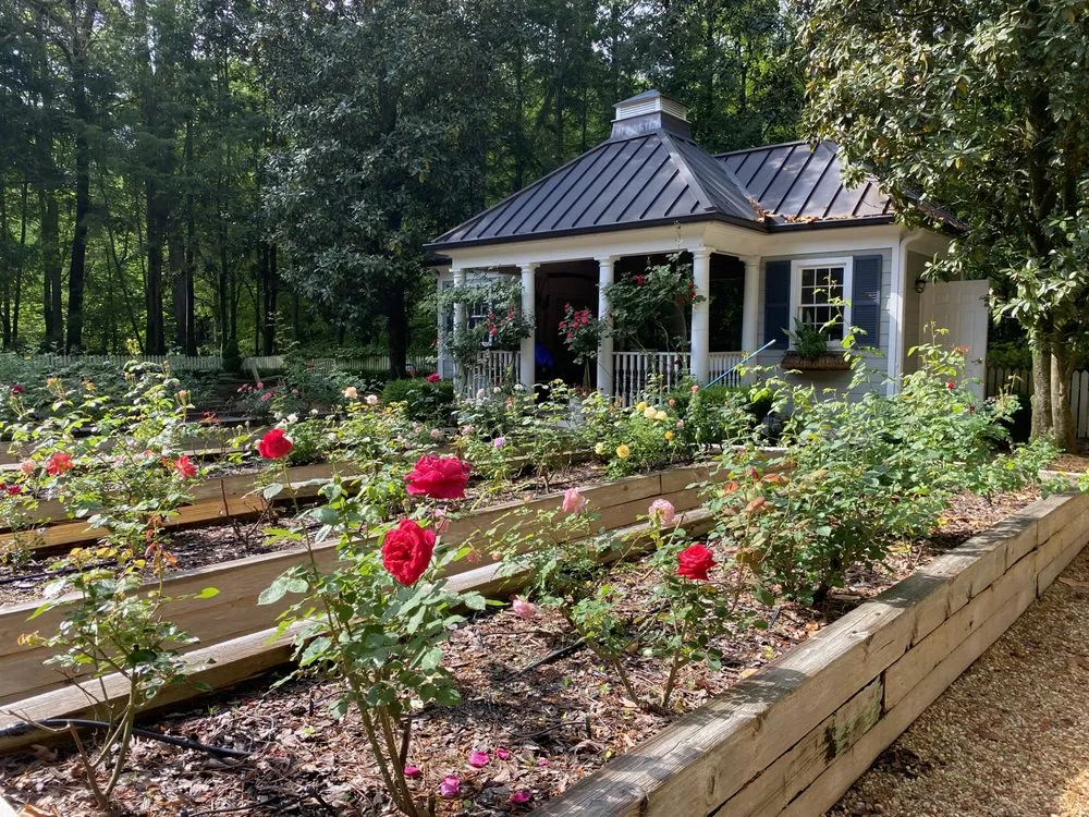 Reliable garden landscaping in Marietta, GA by Gardening Thyme