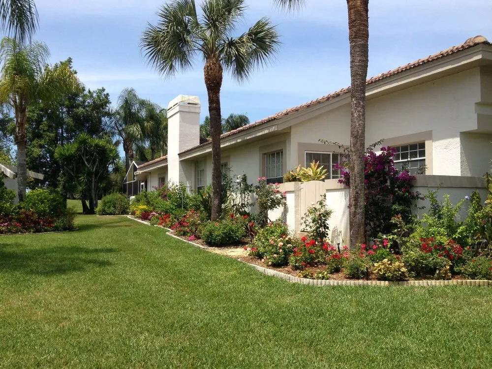 Reliable yard maintenance in Sarasota, FL - Gardens By Allison