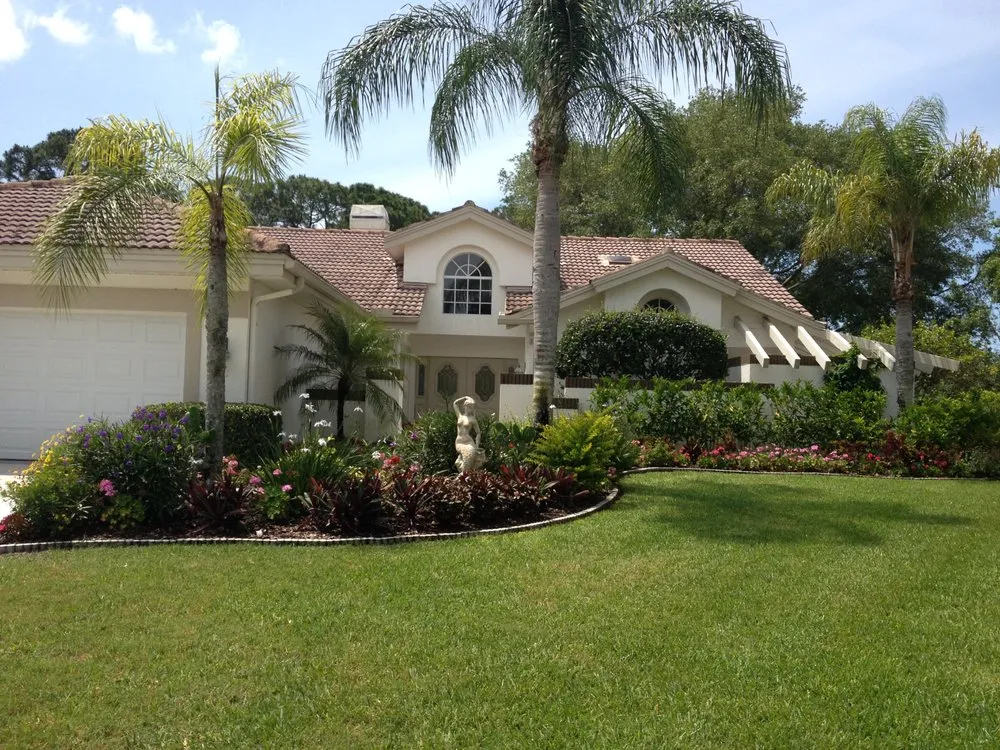 Affordable lawn mowing service experts serving Sarasota, FL - Gardens By Allison