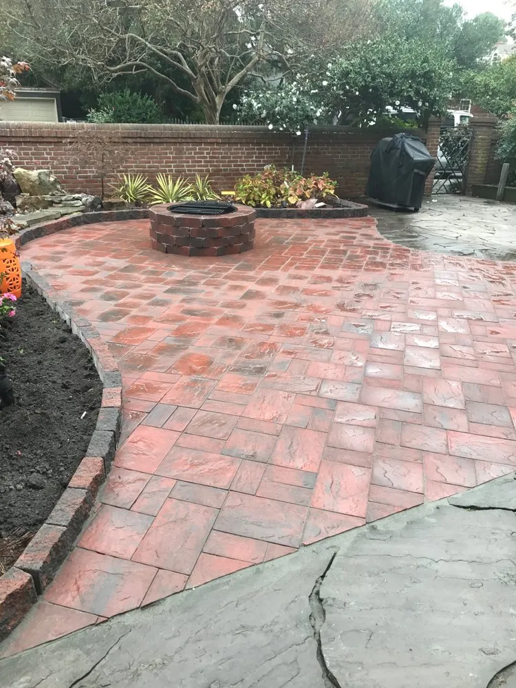 Local outdoor landscaping in Norfolk, VA by Gardens by Oz