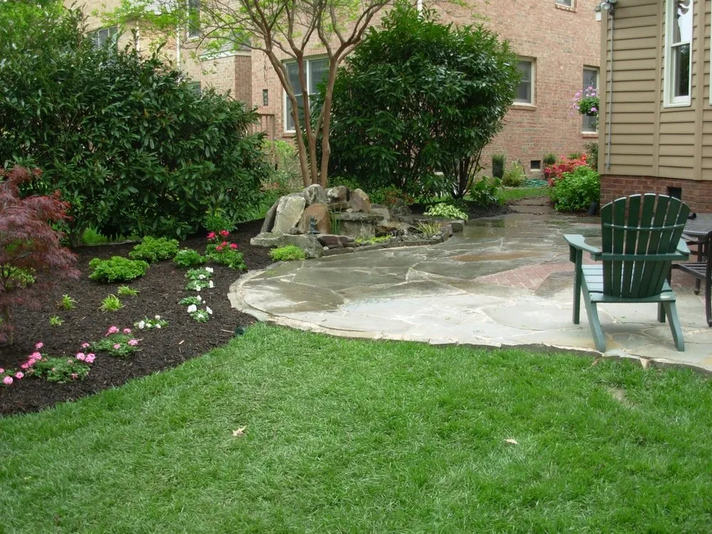 Reliable lawn mowing service experts serving Norfolk, VA - Gardens by Oz