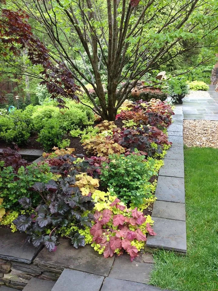 Reliable yard maintenance in Southampton, NY - Gardens by Romi