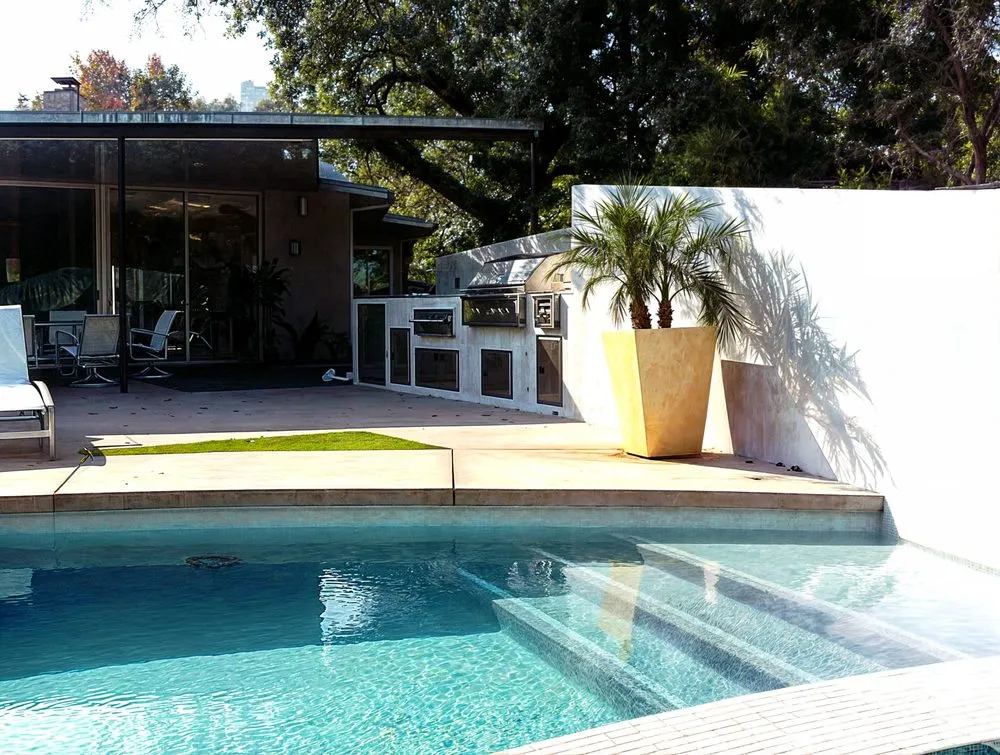 Top-rated landscape design in Monrovia, CA by Garden's Incorporated