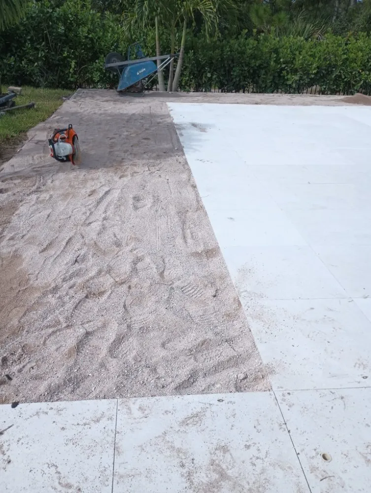 Reliable yard cleanup service in Stuart, FL by Gardens Innovation