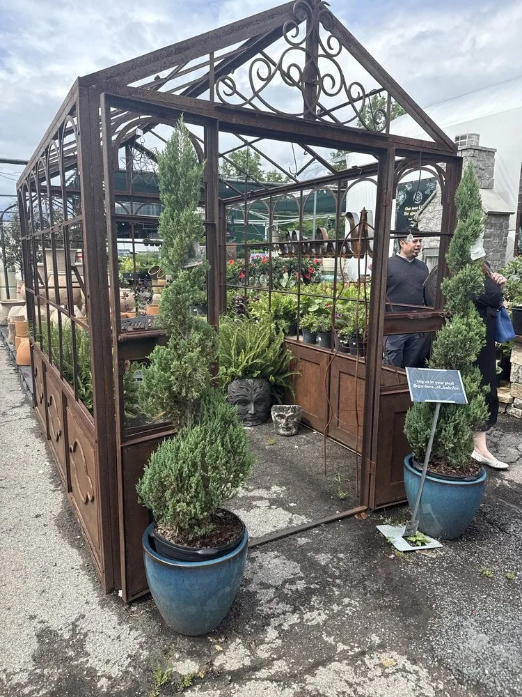 Professional residential landscaping for residential properties in Nashville, TN by Gardens of Babylon Landscapes