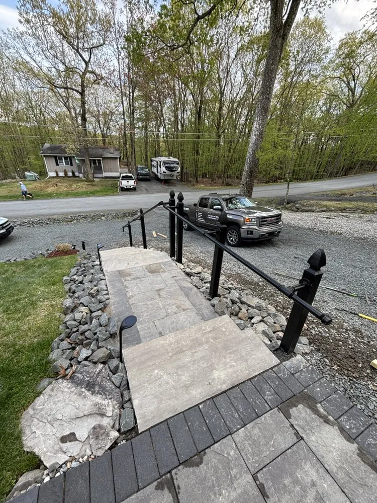 Affordable lawn care service experts serving Scranton, PA - Gardens Of Edan