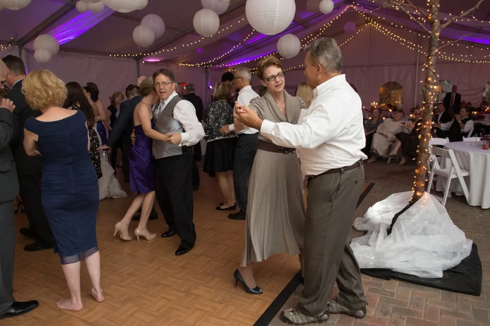 Local garden landscaping in Woodstock, IL - Gardens of Woodstock