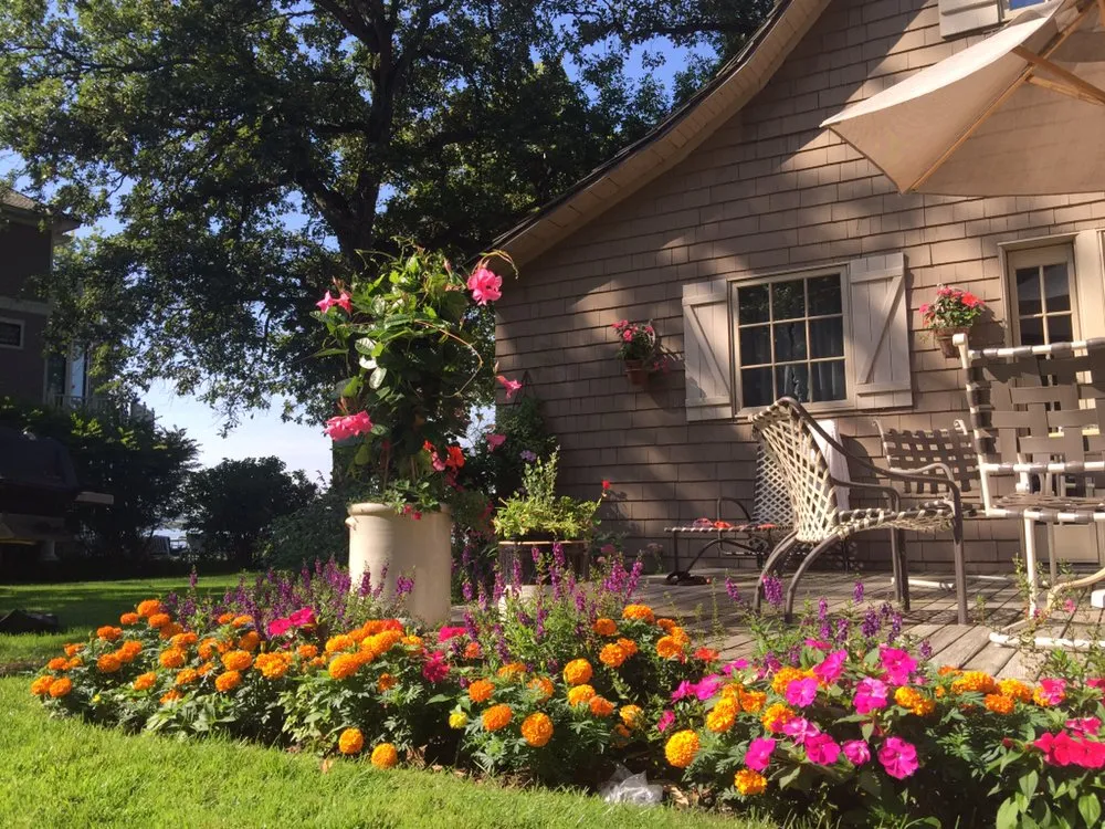 Professional landscape design for year-round maintenance across Chicago, IL - Gardens That Grow