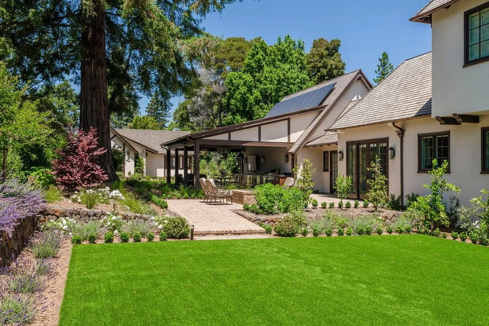 Custom residential landscaping experts serving San Mateo, CA - GardenScapes