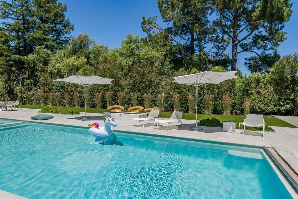 Custom lawn care service experts serving San Mateo, CA - GardenScapes