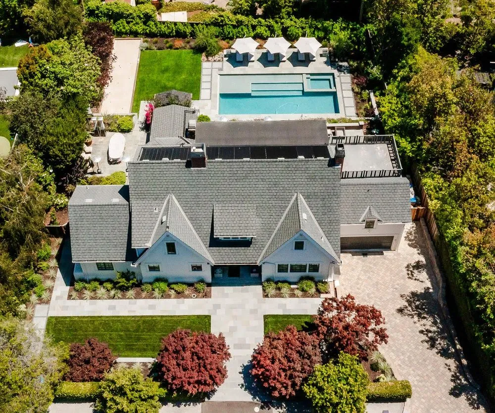 Custom garden landscaping in San Mateo, CA by GardenScapes