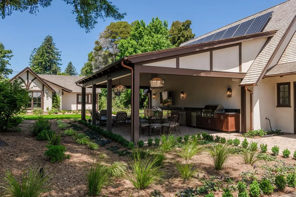 Reliable garden landscaping in San Mateo, CA by GardenScapes