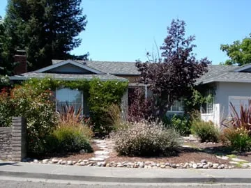 Custom lawn care service in Petaluma, CA - GardenTender