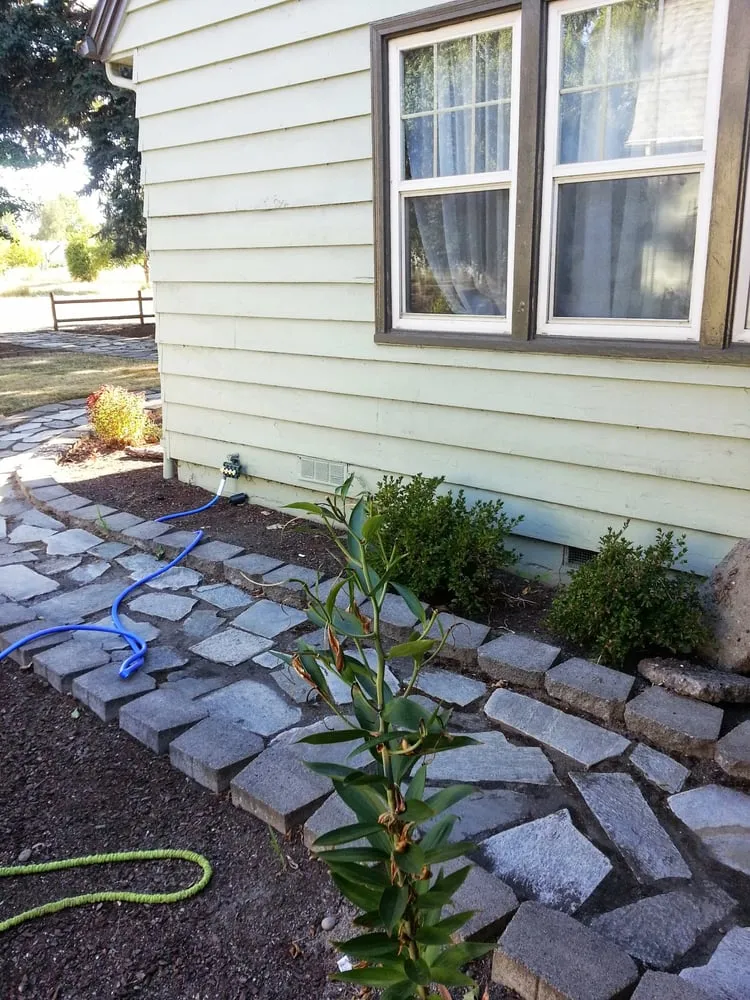 Custom yard cleanup service experts serving Salem, OR - Gardner Landscape
