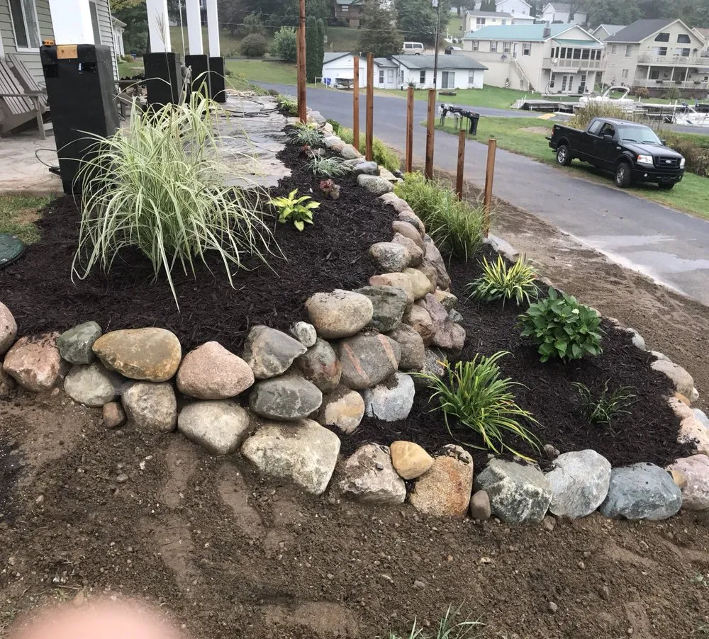 Top-rated landscaping services for year-round maintenance in Fremont, IN by Gardner Outdoor Design