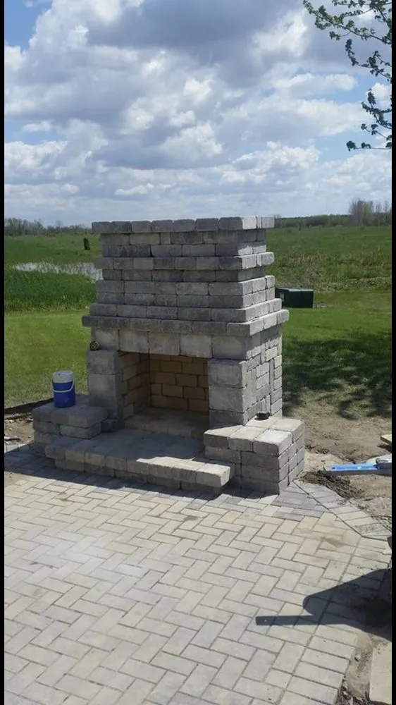 Top-rated landscape design in Fremont, IN by Gardner Outdoor Design