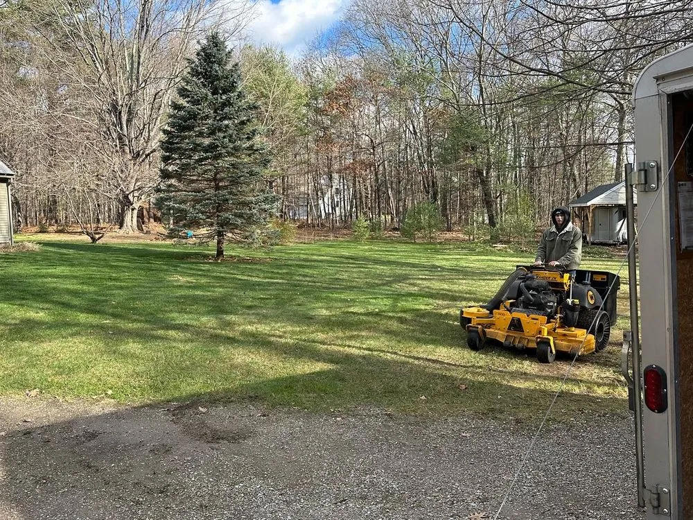 Custom lawn mowing service in Chelmsford, MA - Gardner’s Landscaping