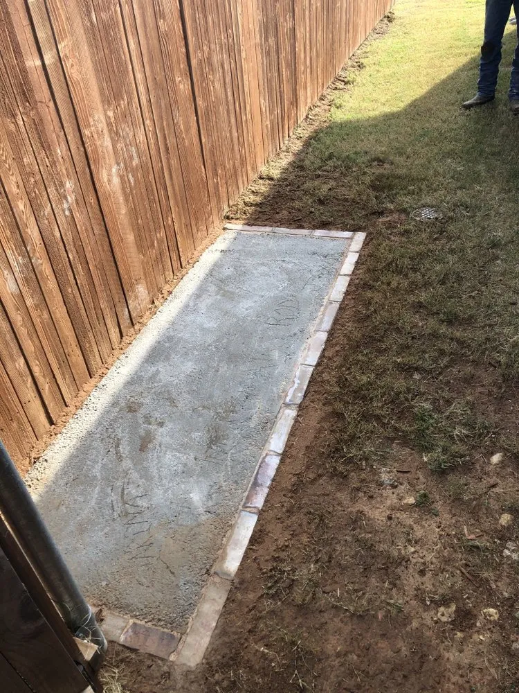 Top-rated yard cleanup service in Fort Worth, TX by Gardner's Touch Lawn Care