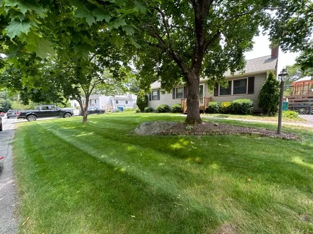 Top-rated yard maintenance with custom design in Cumberland, RI by Garduno Landscaping