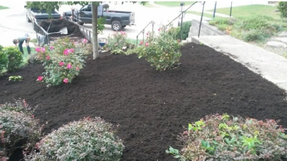Top-rated garden landscaping for residential properties in Miamisburg, OH by Garen's Landscaping