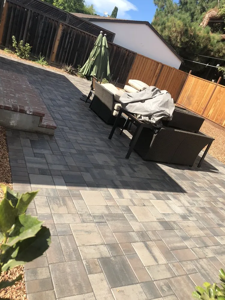 Custom lawn mowing service in Turlock, CA - Garescape