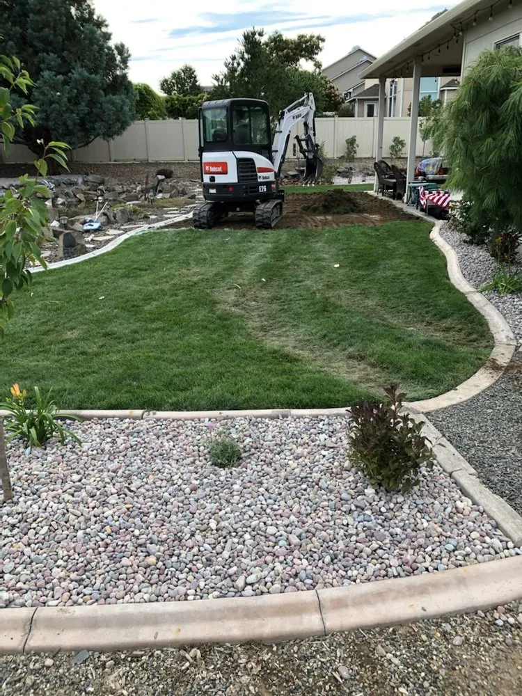 Top-rated lawn mowing service in Pasco, WA - Garlar Landscaping & Maintenance