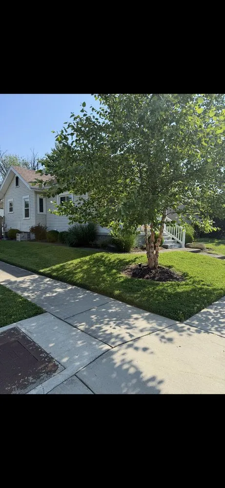 Expert outdoor landscaping in Dayton, OH by Garmendia Lawn Care Service