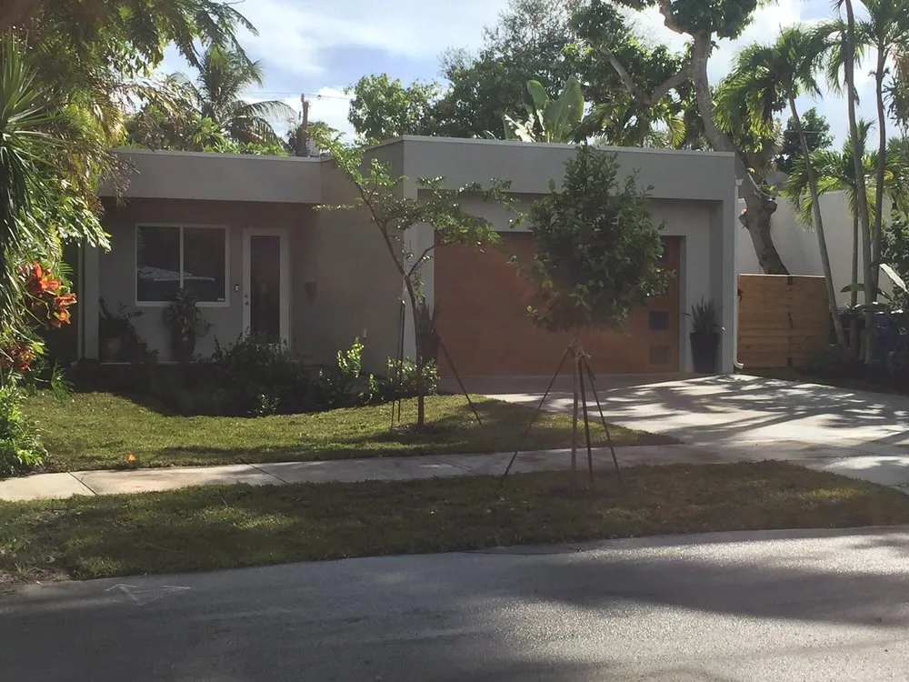 Top-rated lawn care service in Davie, FL - Garmizos