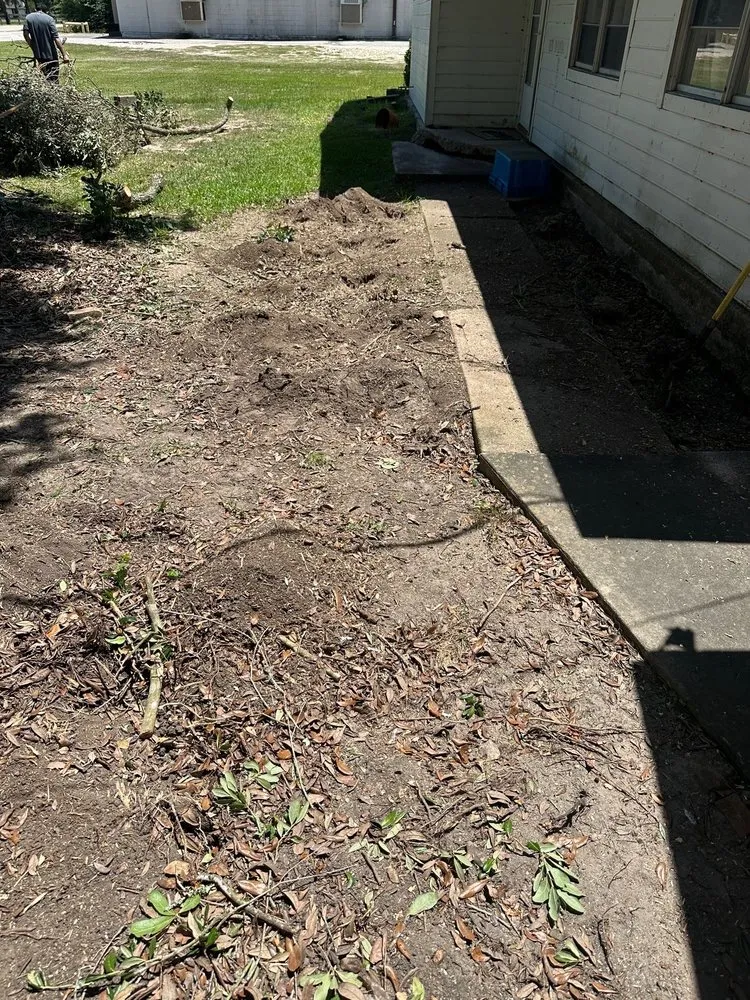 Reliable lawn care service with custom design in Mabelvale, AR by Garner Tree Service