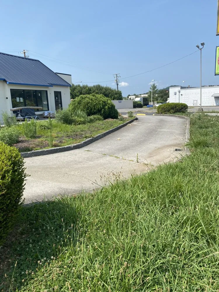 Affordable landscape installation in Oak Ridge, TN by Garner’s landscape