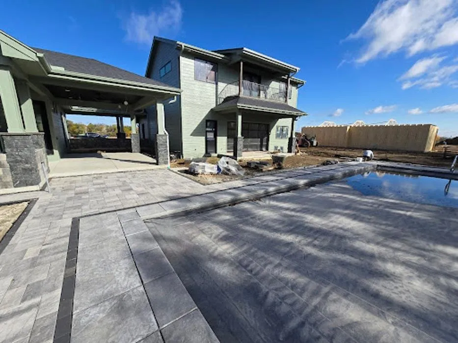 Custom yard maintenance for beautiful yards across Omaha, NE - Garret's Lawn Services