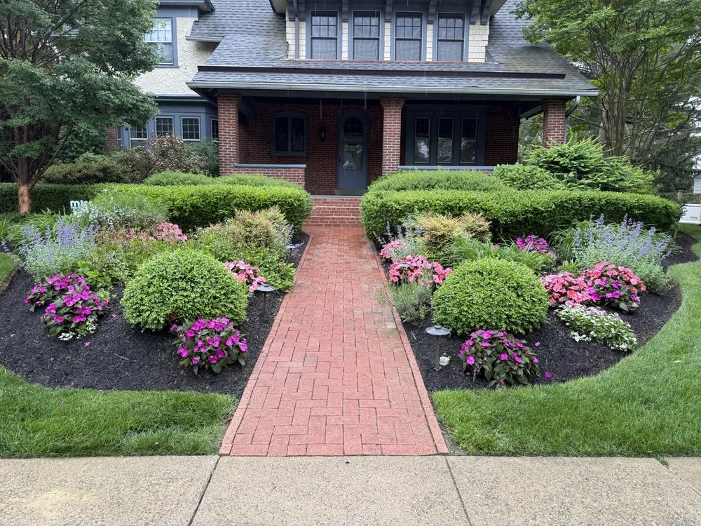 Local residential landscaping experts serving Willow Grove, PA - Garrett Churchill
