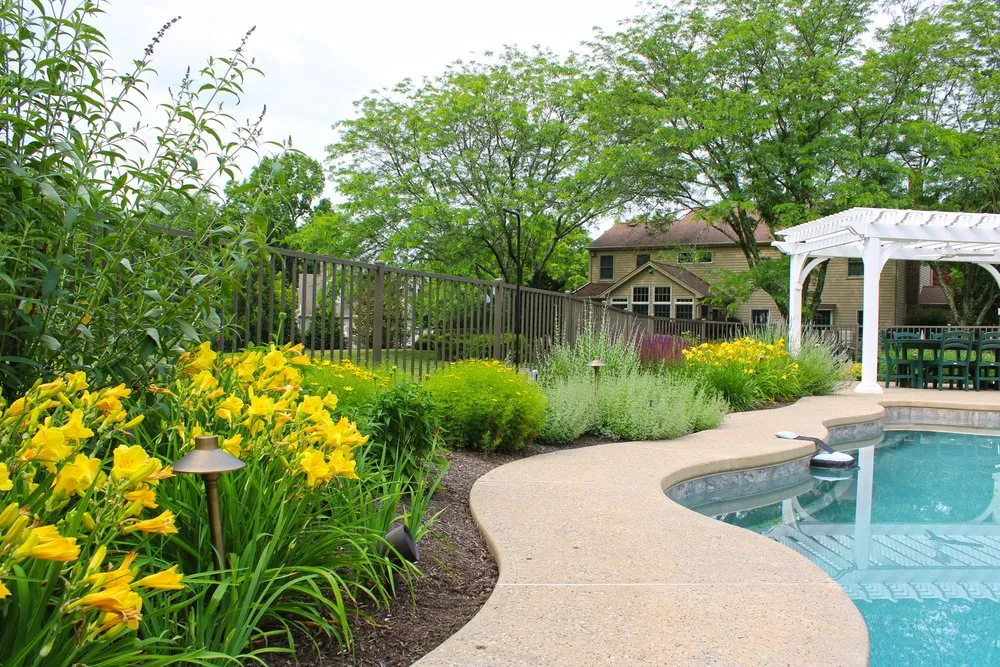 Custom yard cleanup service in Willow Grove, PA - Garrett Churchill