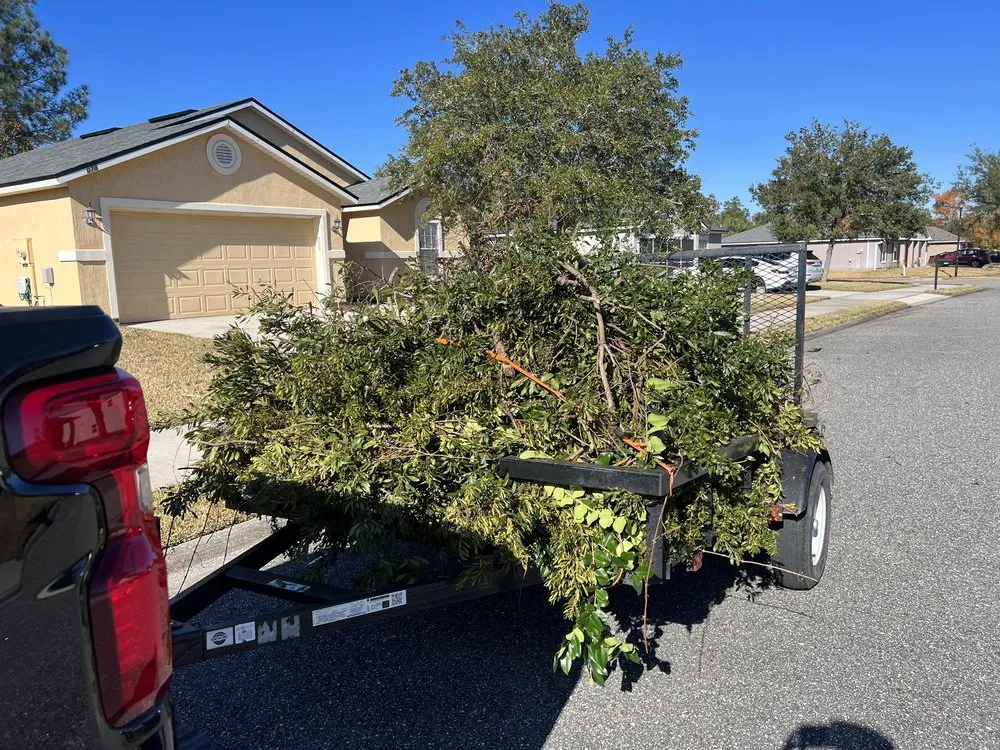 Professional garden landscaping experts serving Middleburg, FL - Garrett Smith's Lawn Services