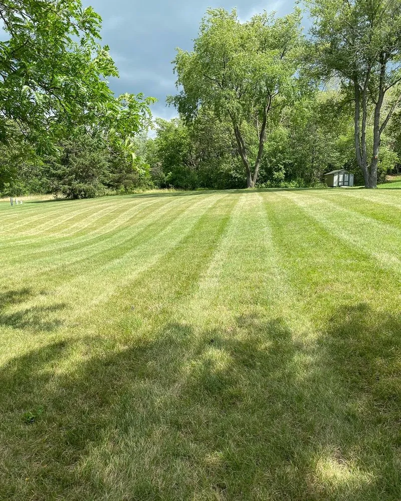 Top-rated lawn care service in Mukwonago, WI by Garrett’s Grass Services