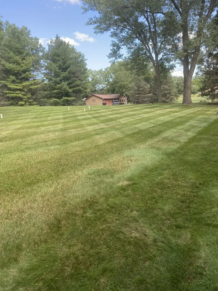 Reliable garden landscaping experts serving Mukwonago, WI - Garrett’s Grass Services