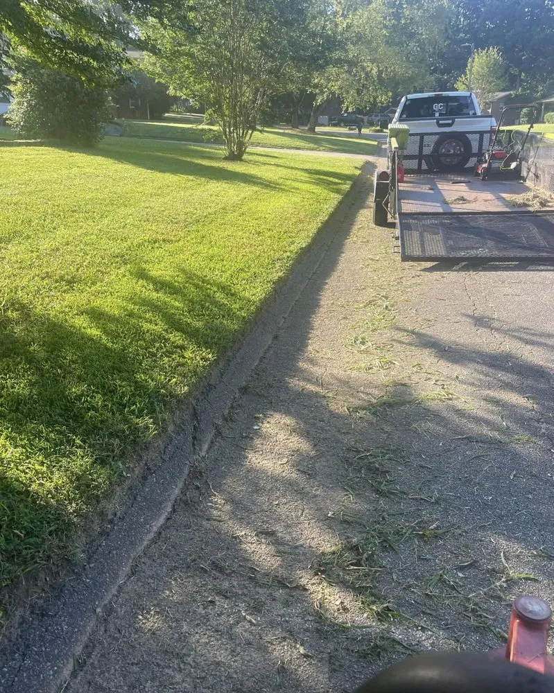 Professional yard cleanup service in Taylorsville, NC by Garrett’s Landscaping