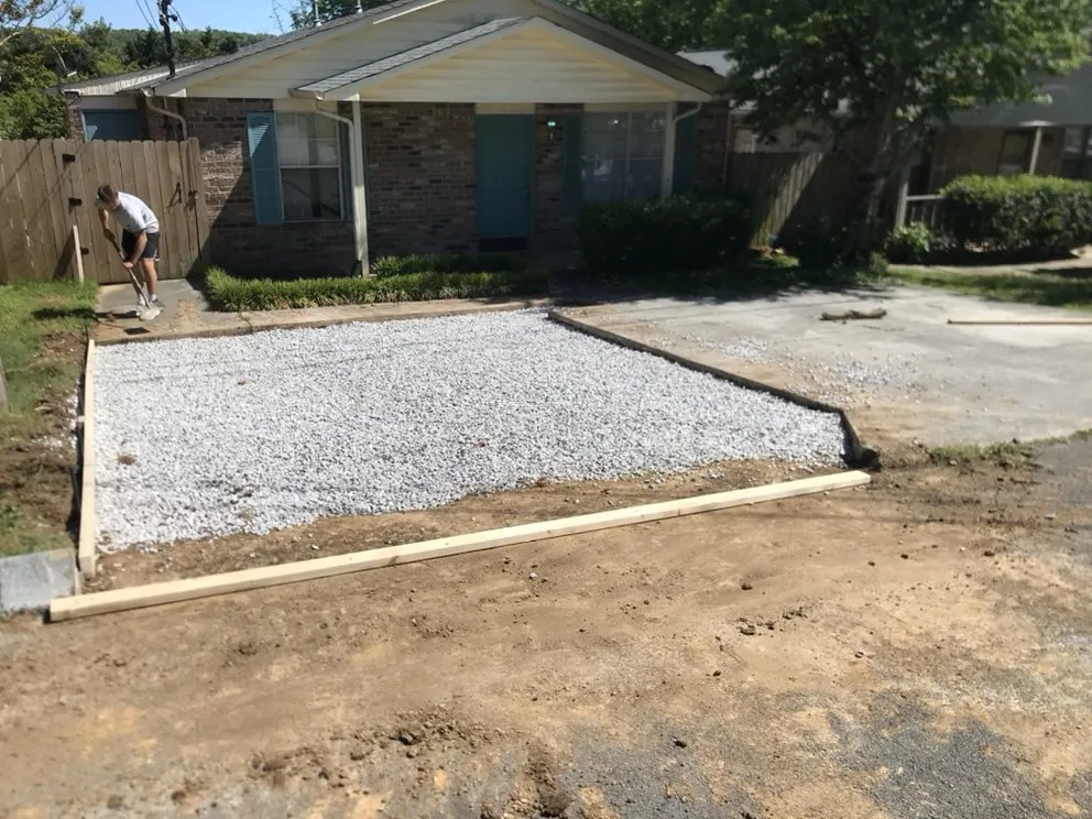 Professional outdoor landscaping experts serving Powell, TN - Garrett's Lawn And Landscape