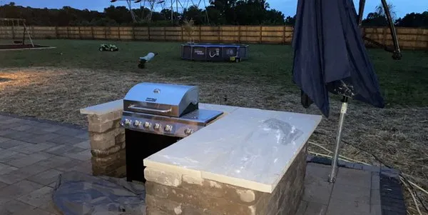 Garrett's Lawn And Landscape Logo